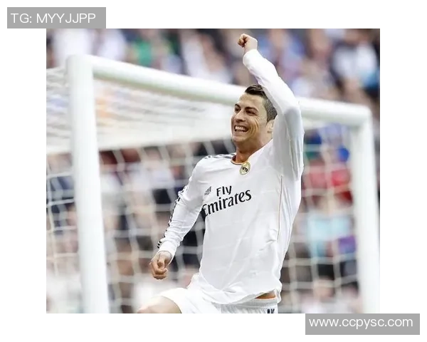 C罗送上新年祝福：愿你在新的一年里充满力量和快乐